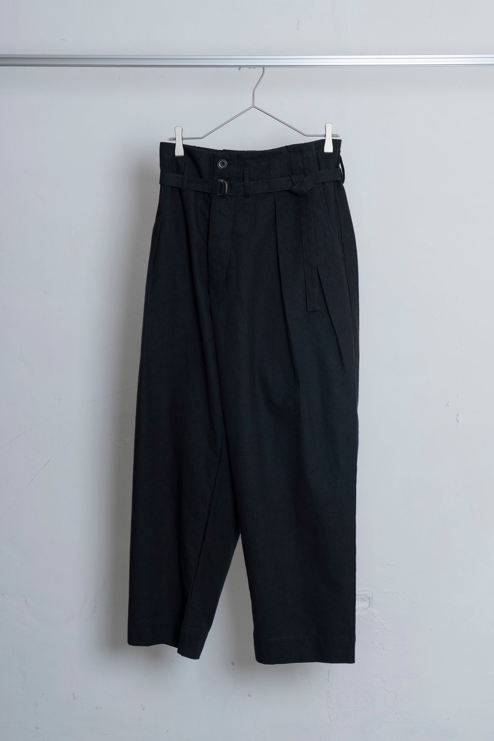 The Belted Hollywood Trousers - Black