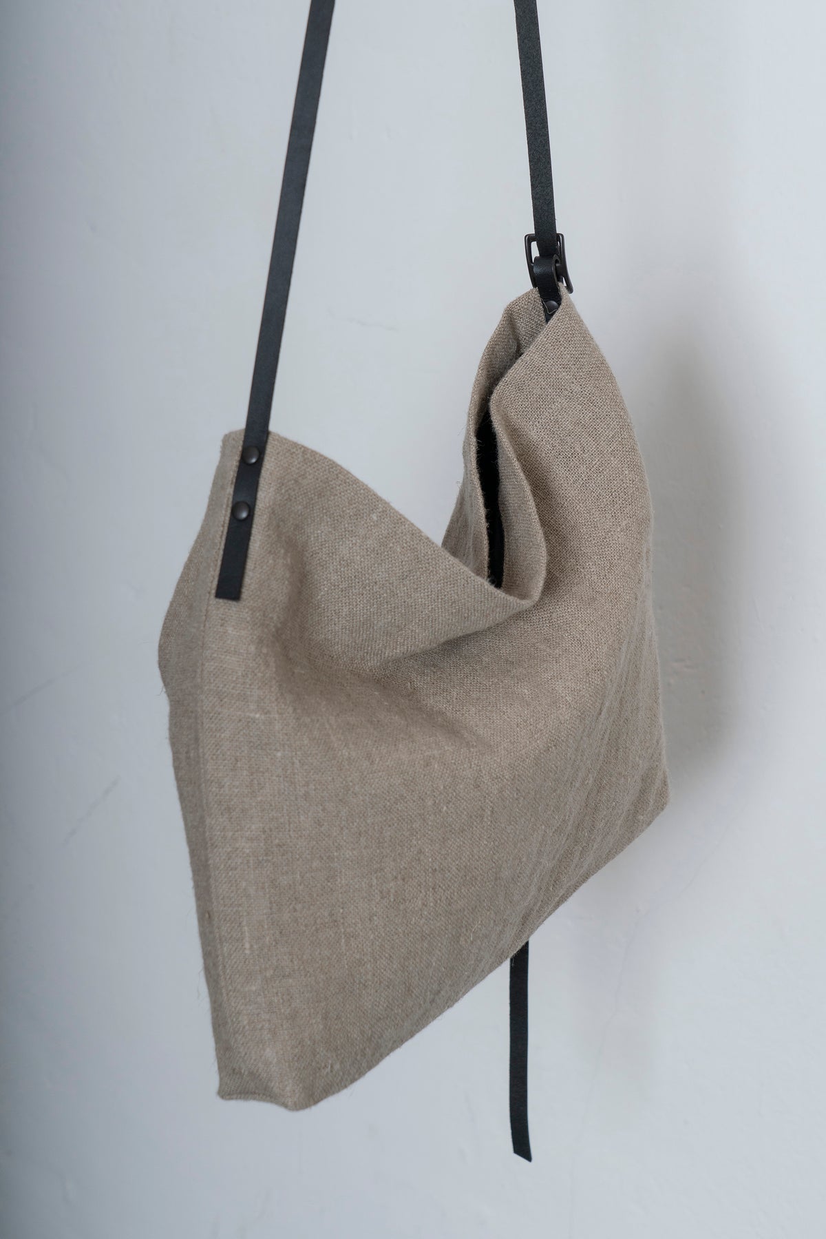 The Tinker 's Pouch - Ecru