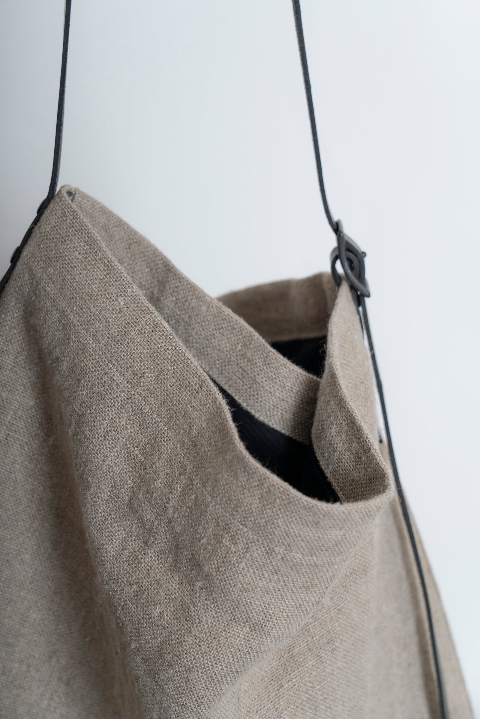 The Tinker 's Pouch - Ecru