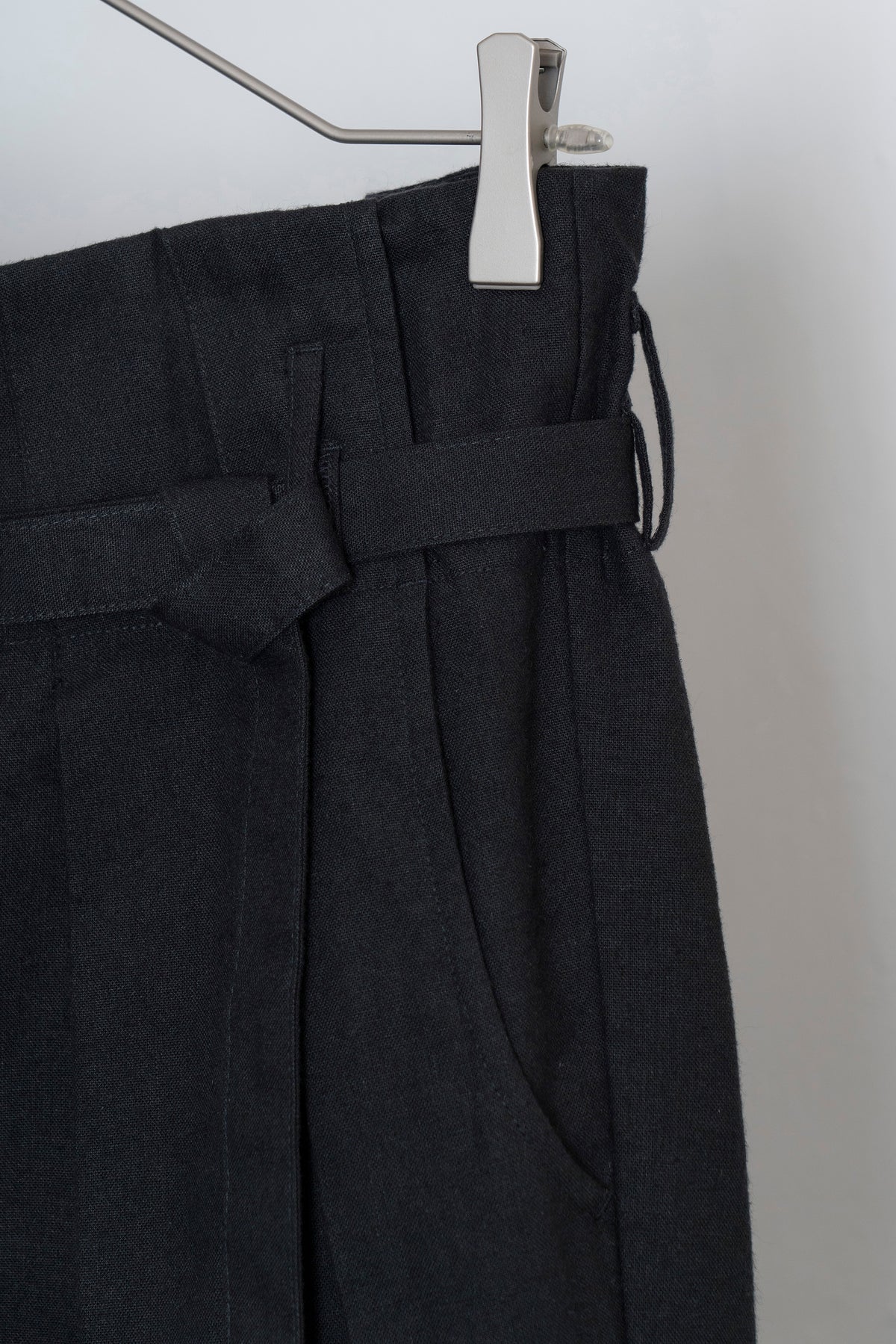 The Belted Hollywood Trousers - Black