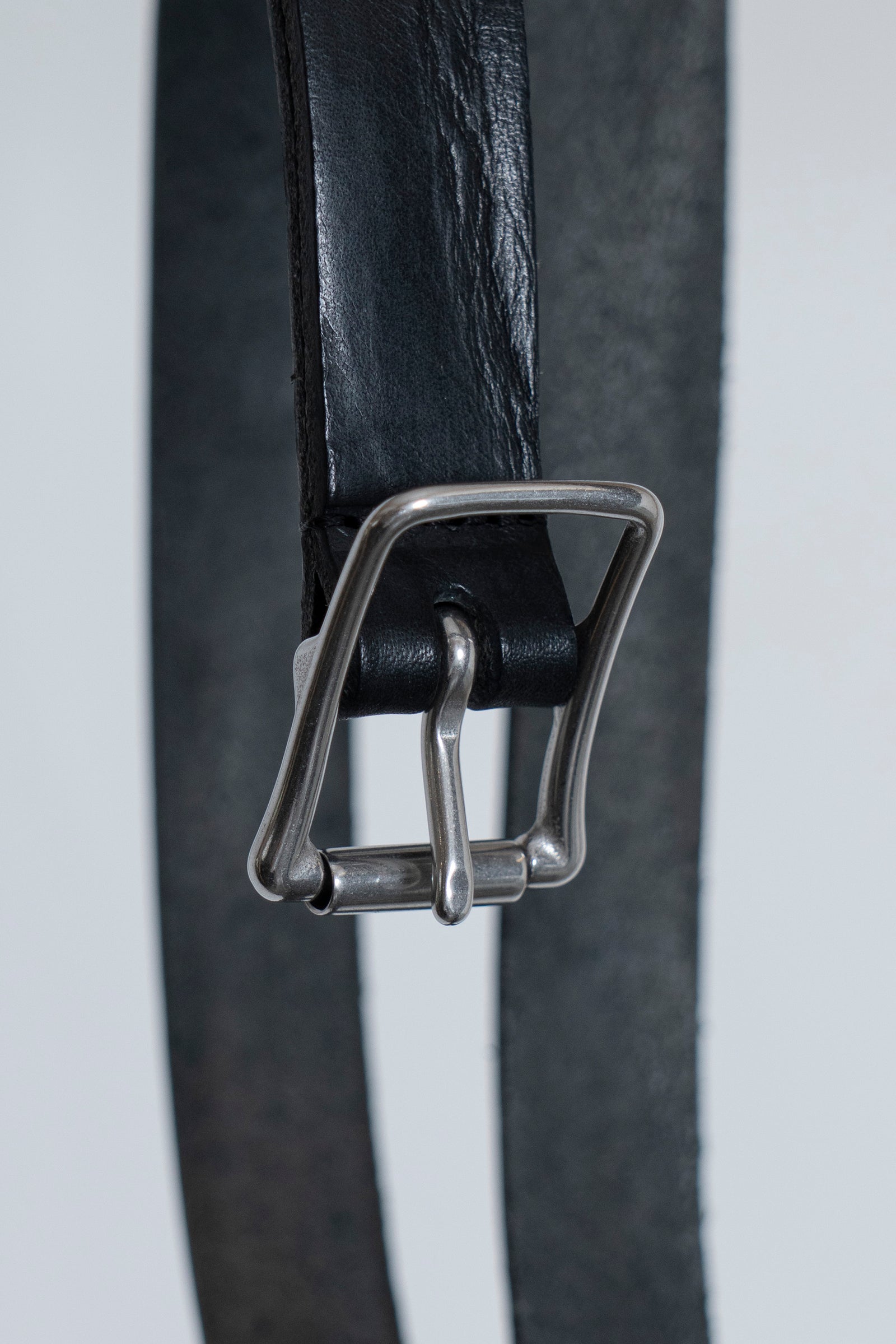 The Long Leather Belt - Black