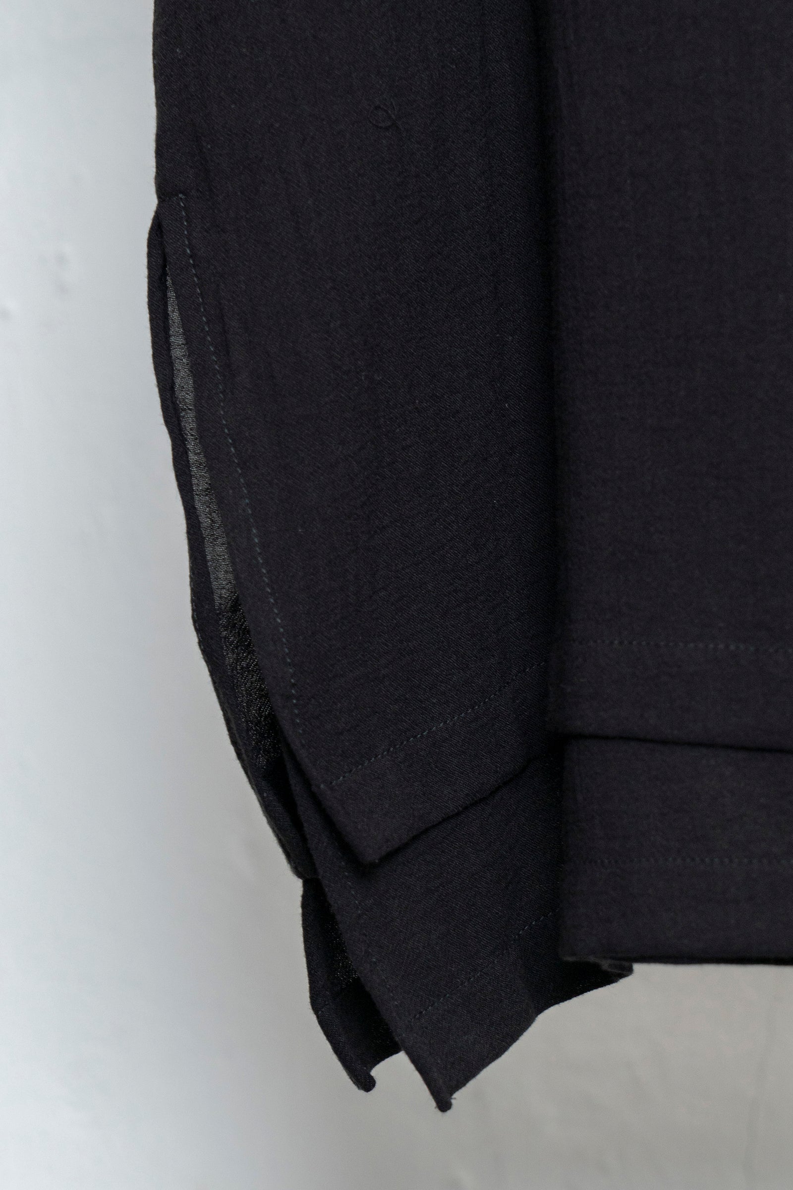 The Layer Top - Black