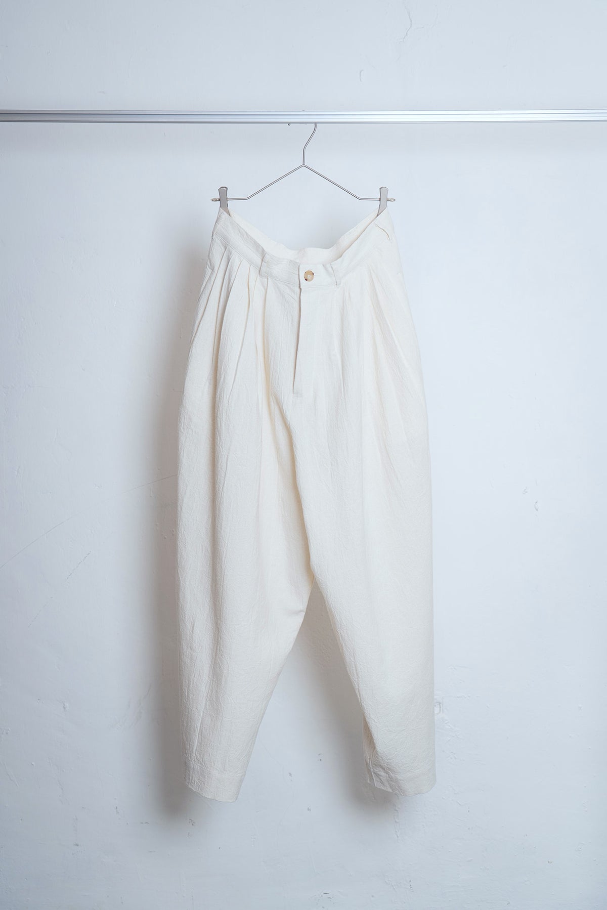 The Pleaty Trousers - White