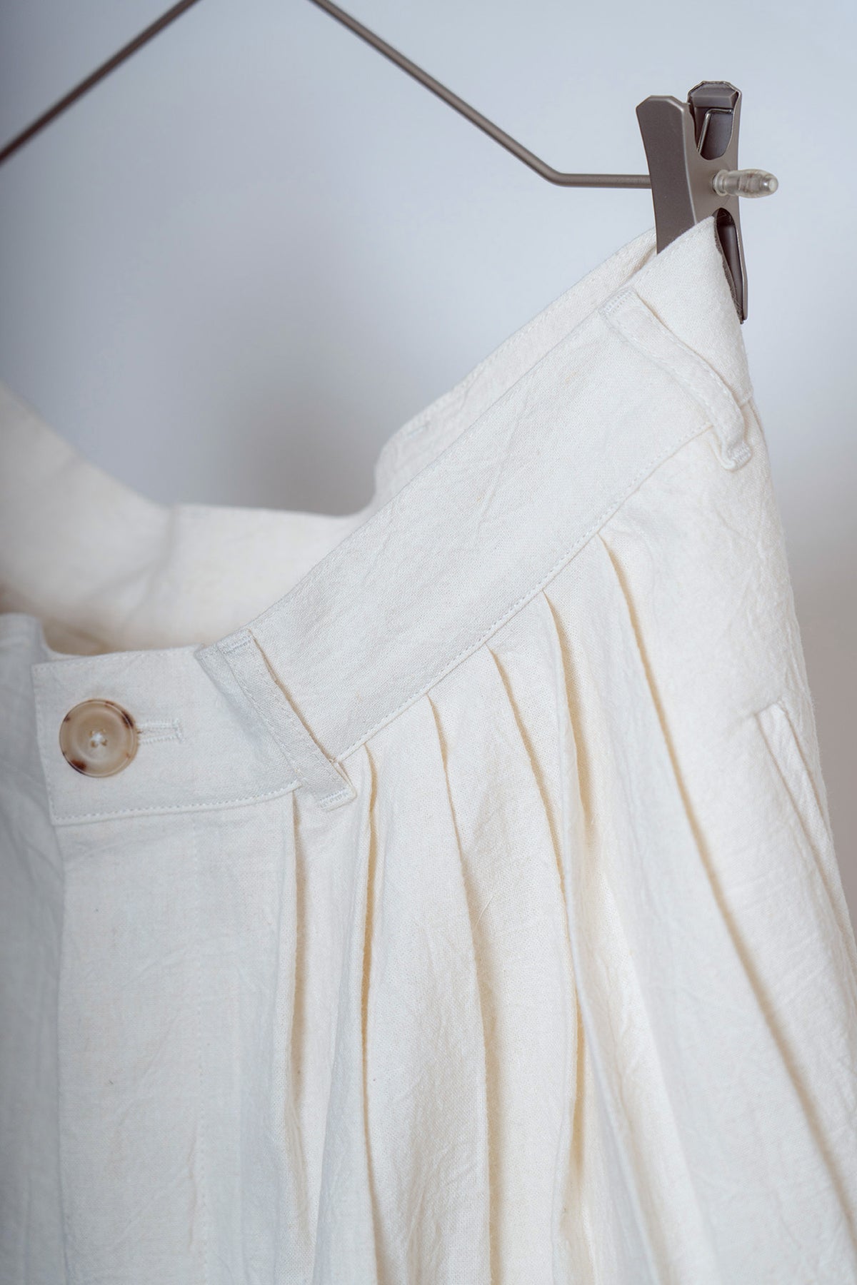 The Pleaty Trousers - White