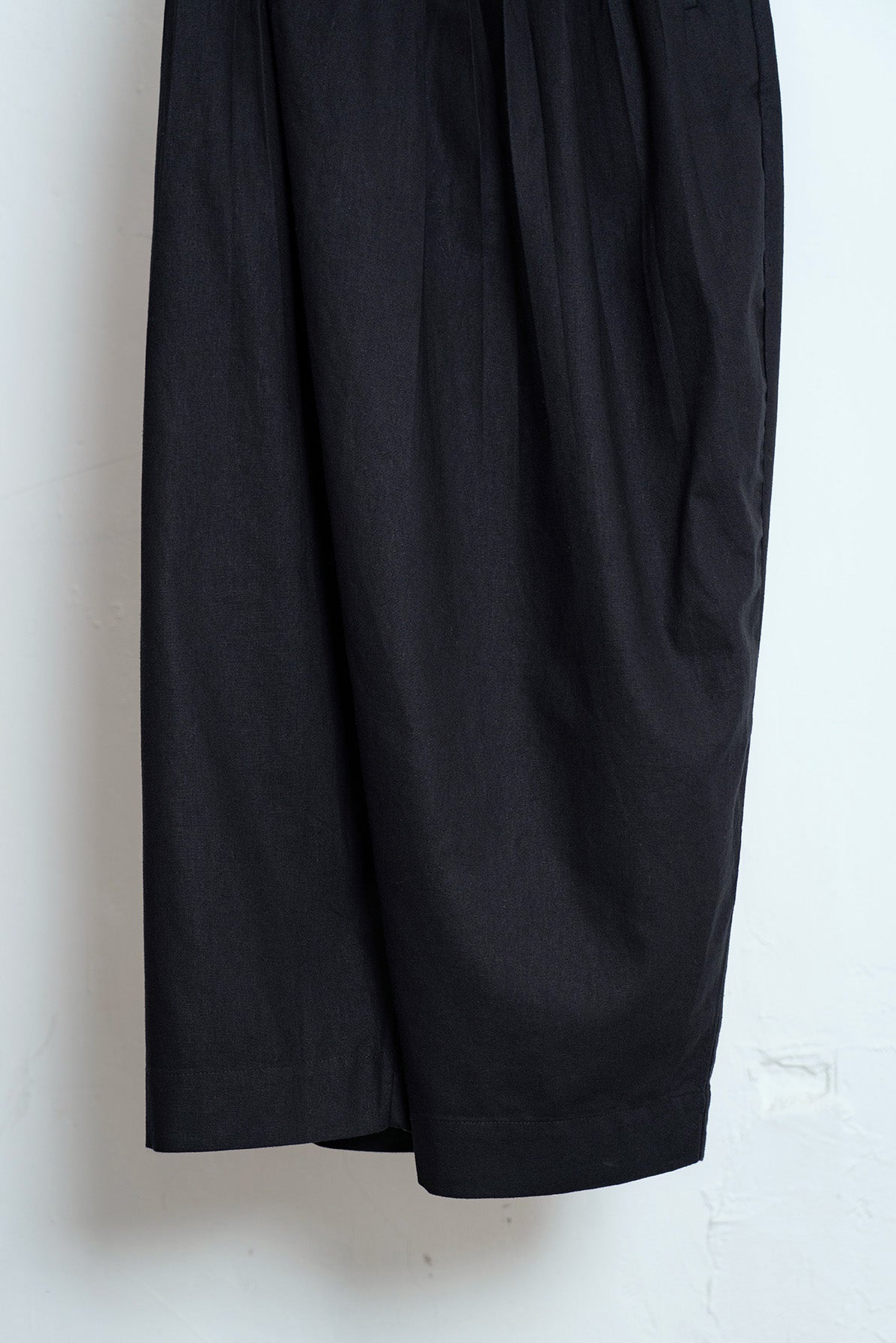 The Pleaty Trousers - Black