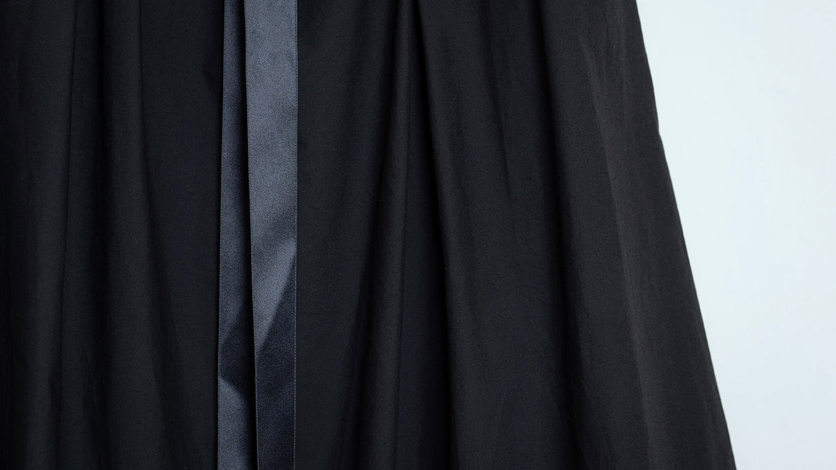 The Ribbon Skirt - Black