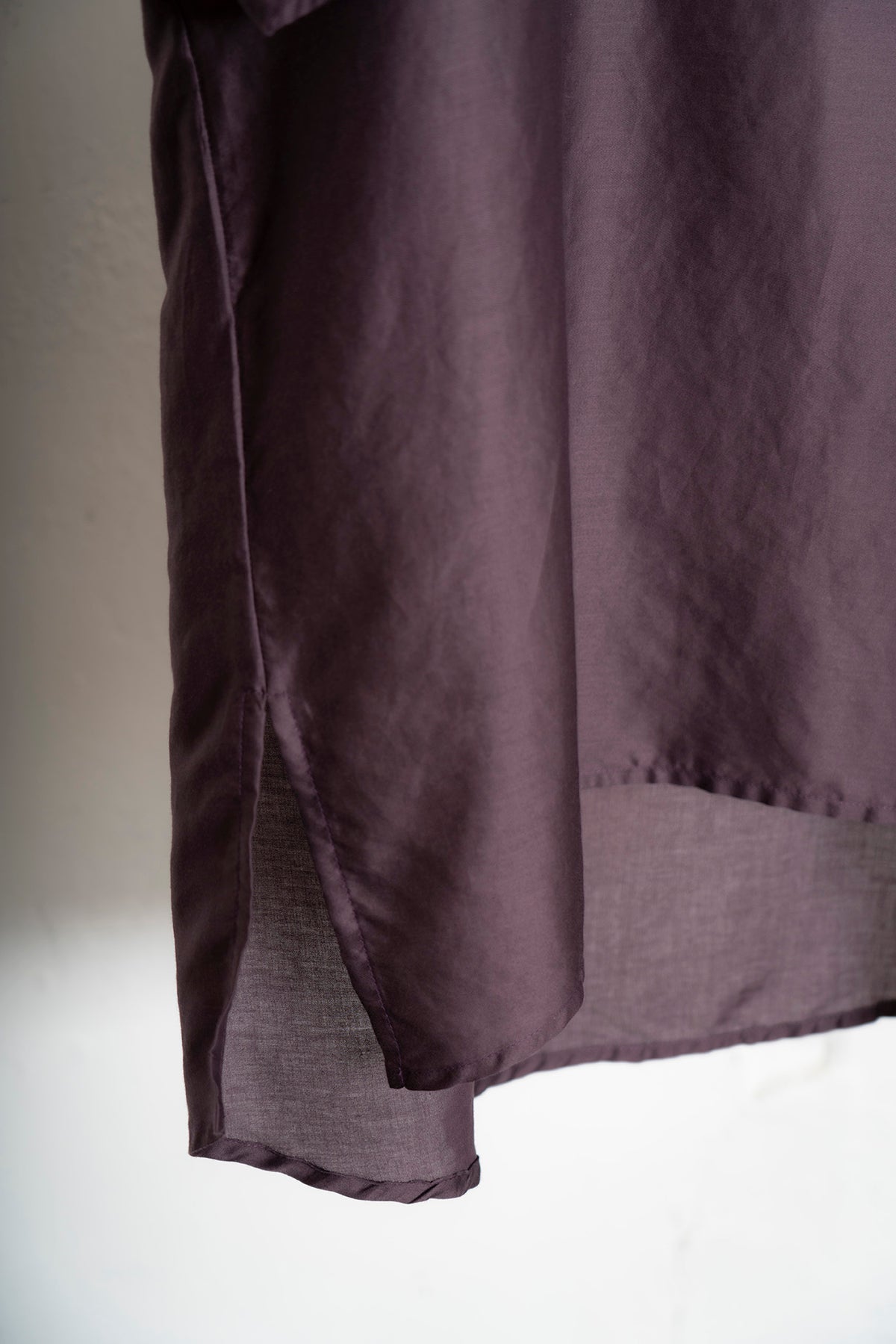 The Satin Top - Raisin