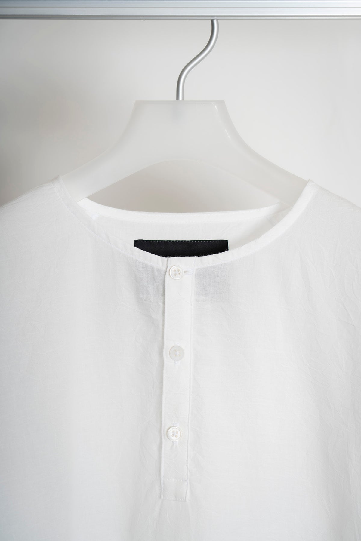 The Woven Henley - Off White
