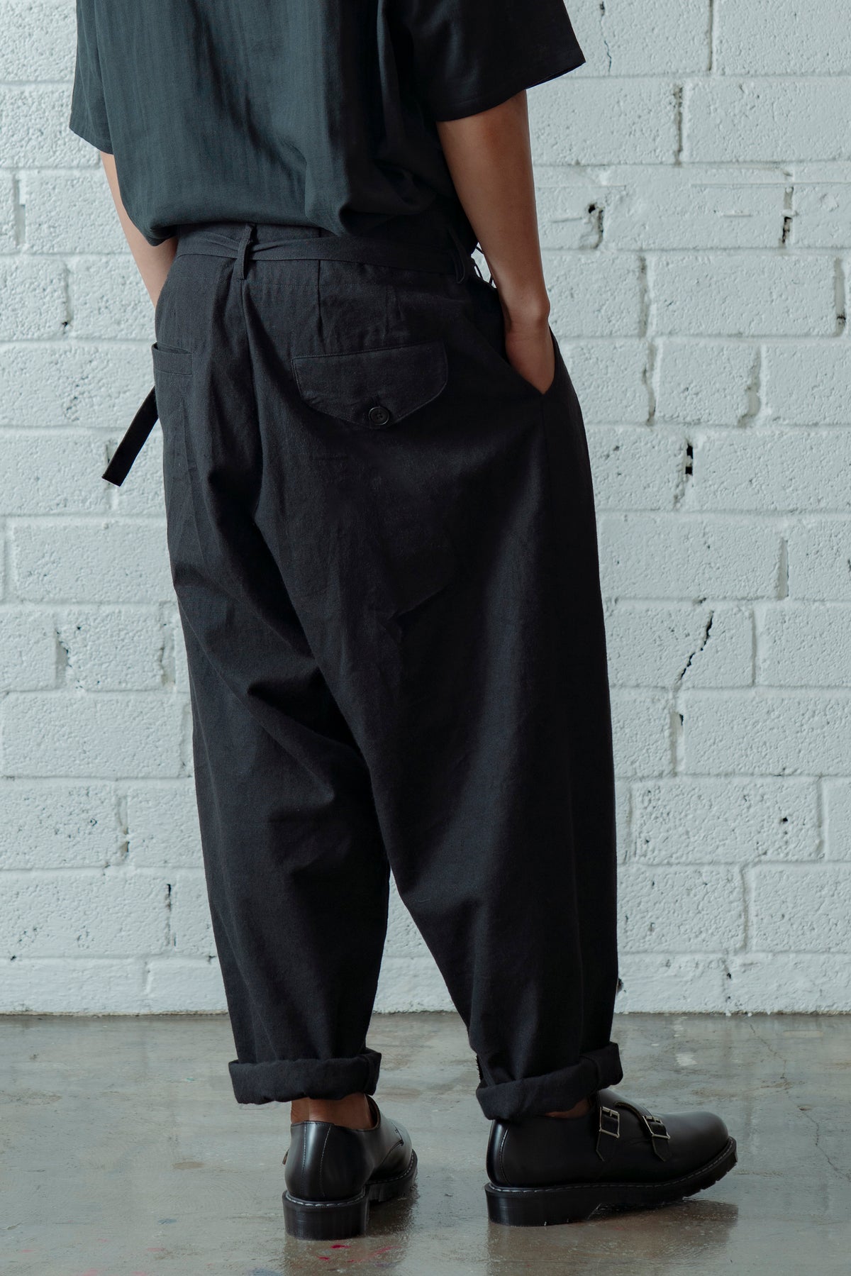 The Belted Hollywood Trousers - Black