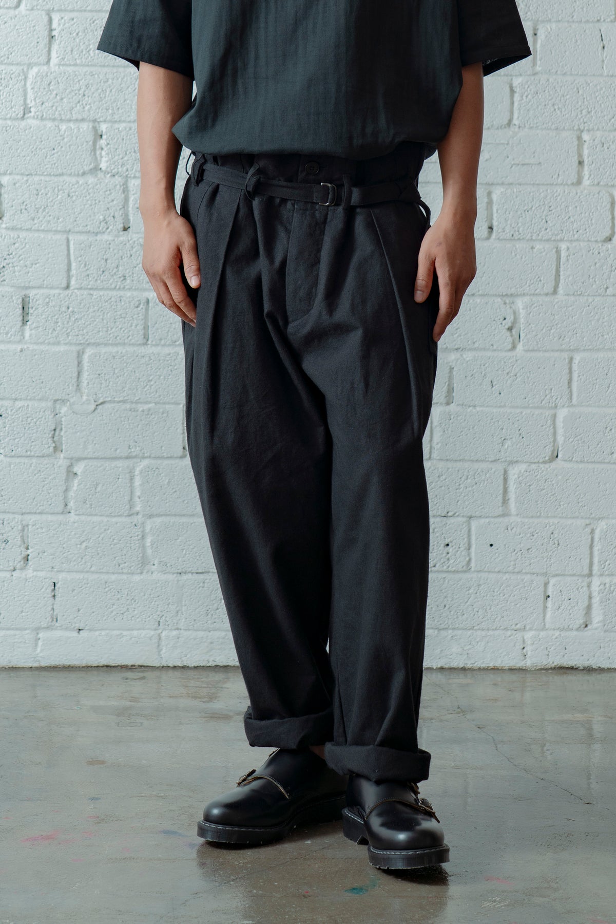 The Belted Hollywood Trousers - Black