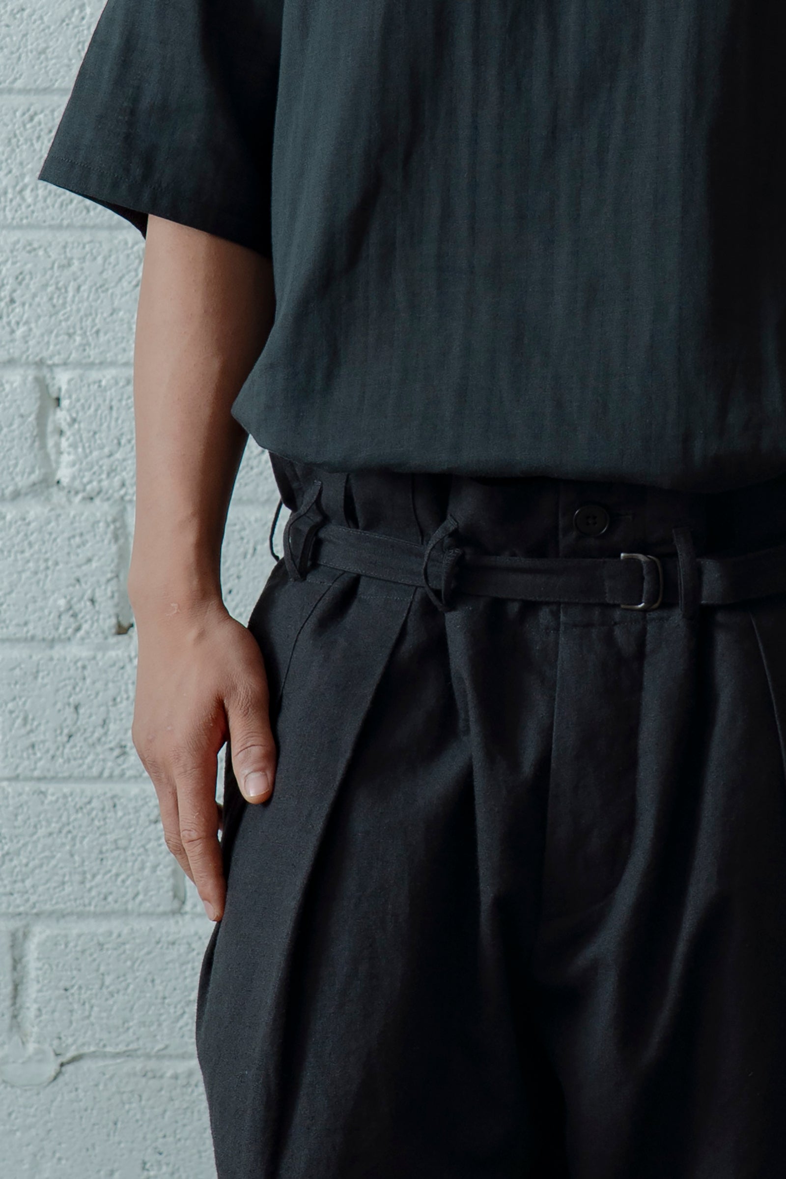 The Belted Hollywood Trousers - Black