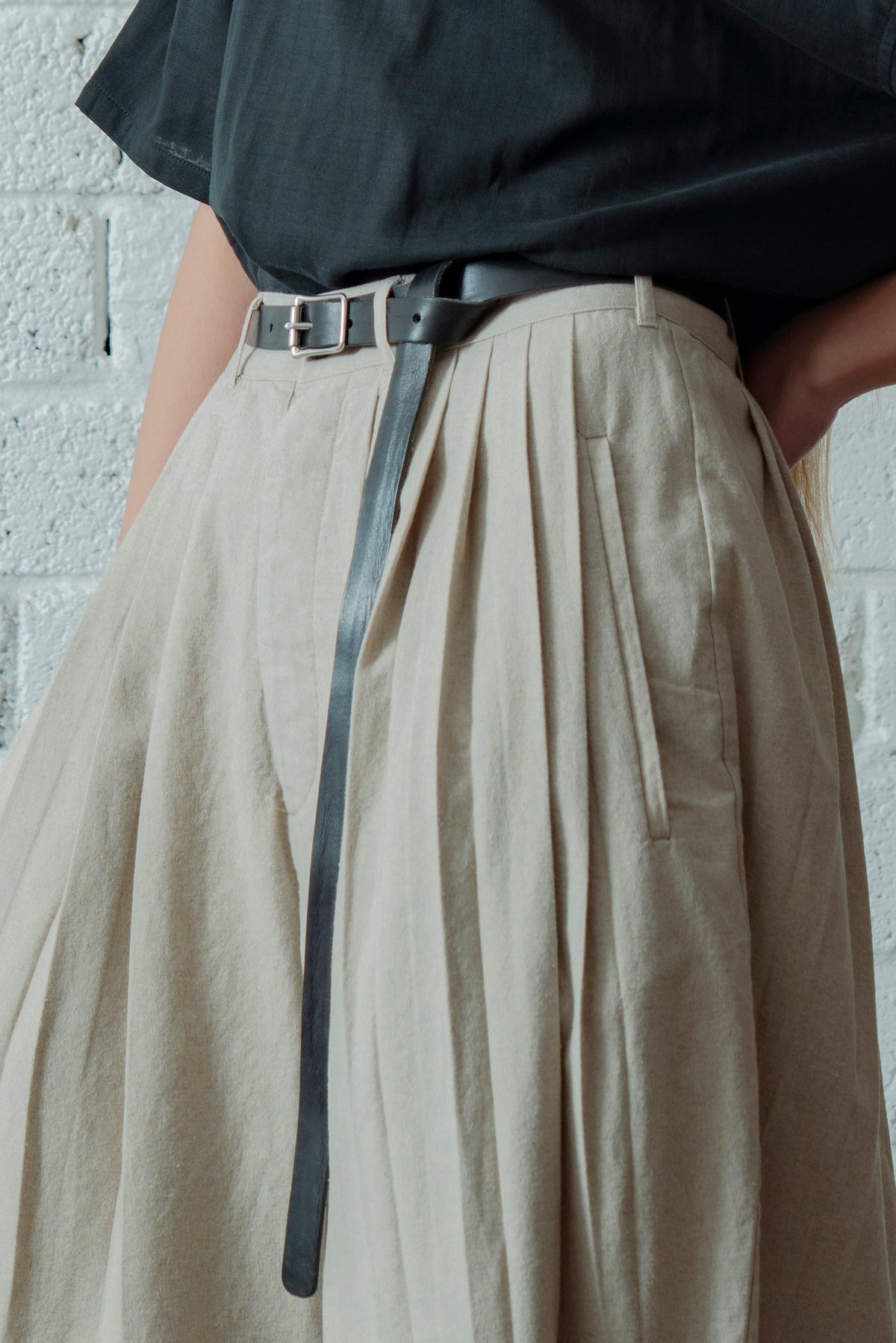 The Long Leather Belt - Black
