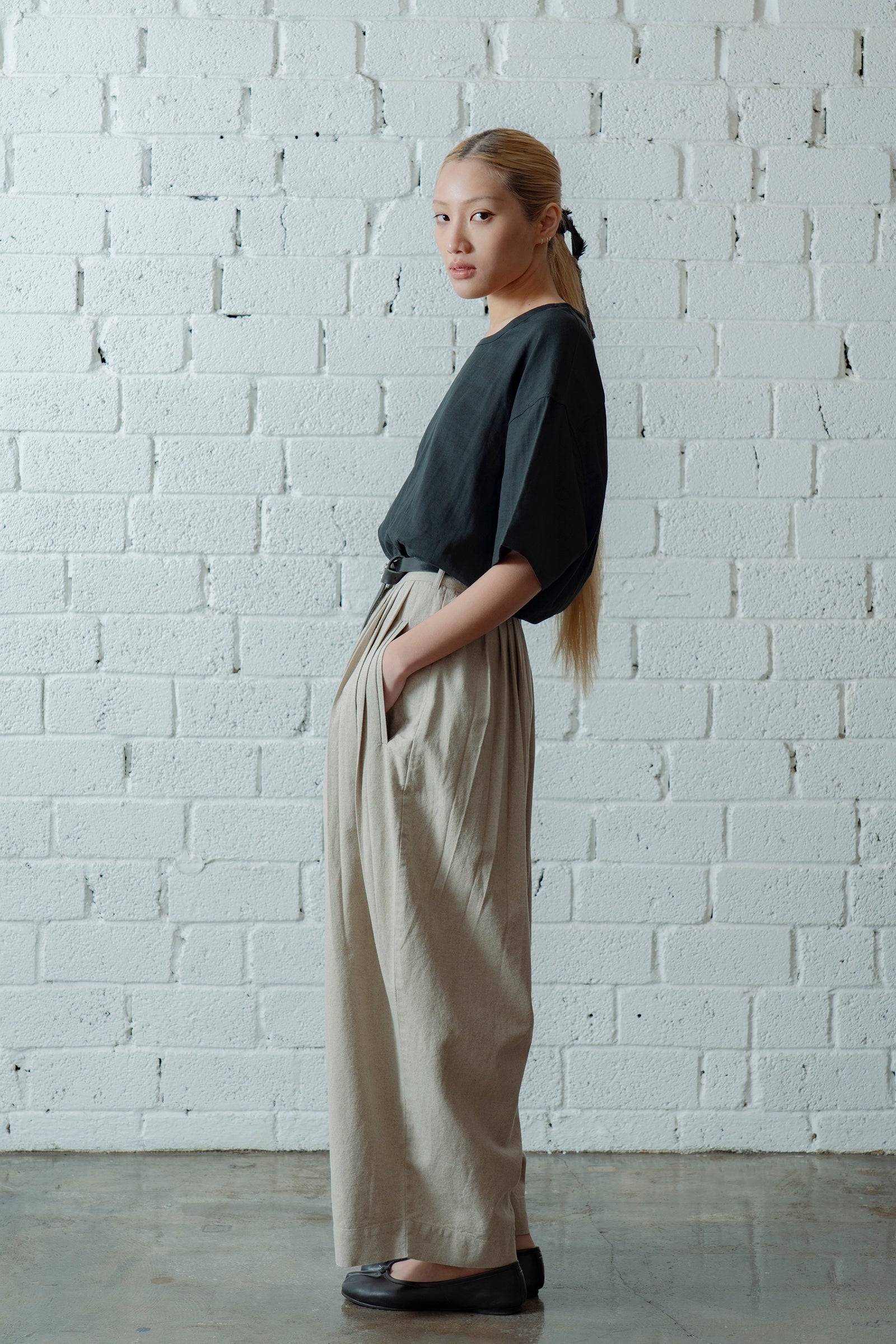 The Pleaty Trousers - Linen