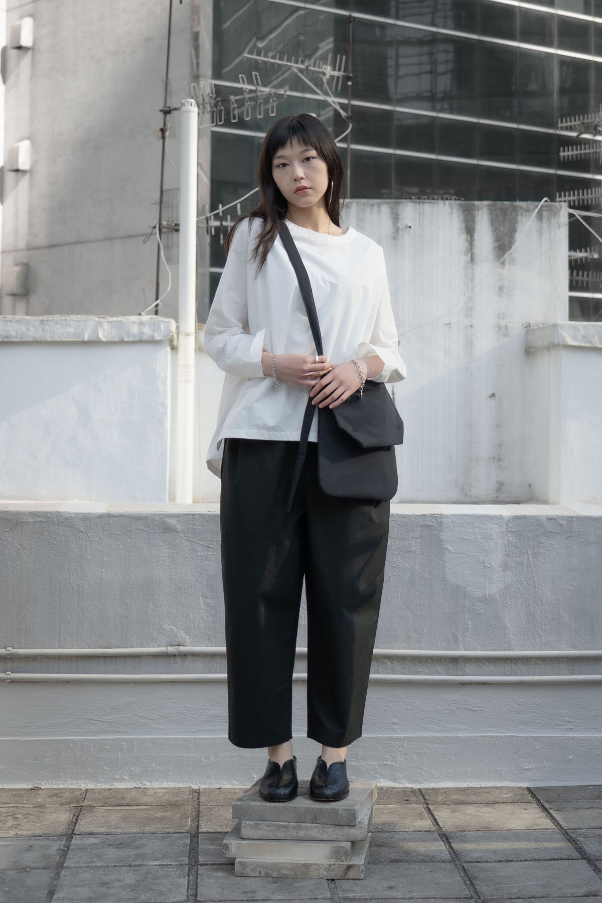 The Padded Pouch Bag- Black