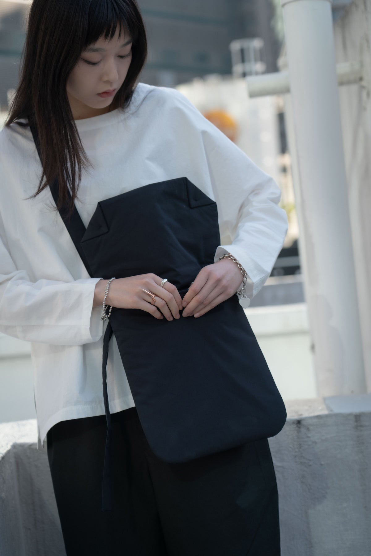 The Padded Pouch Bag- Black