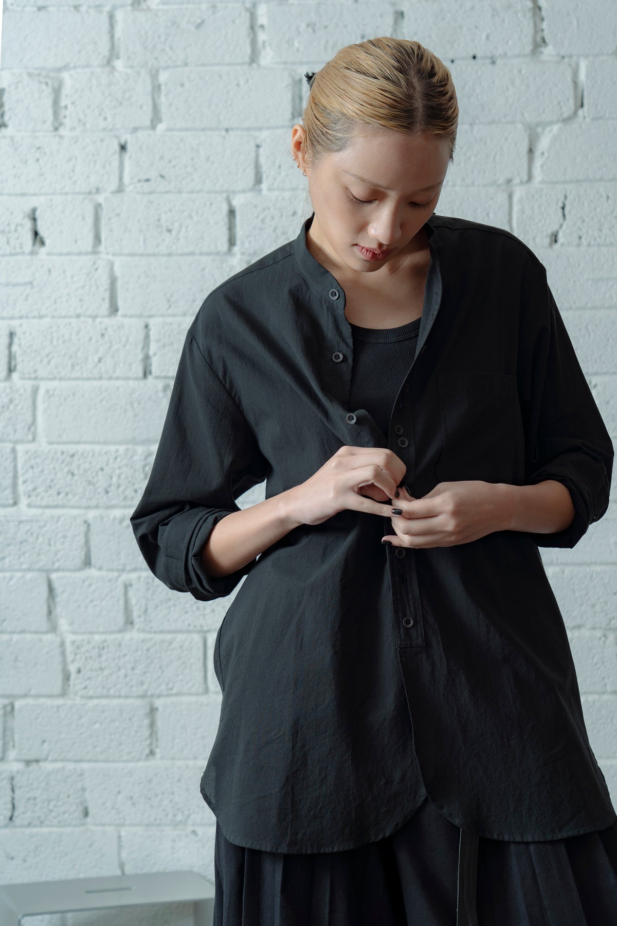 The Tailor 's Shirt - Black