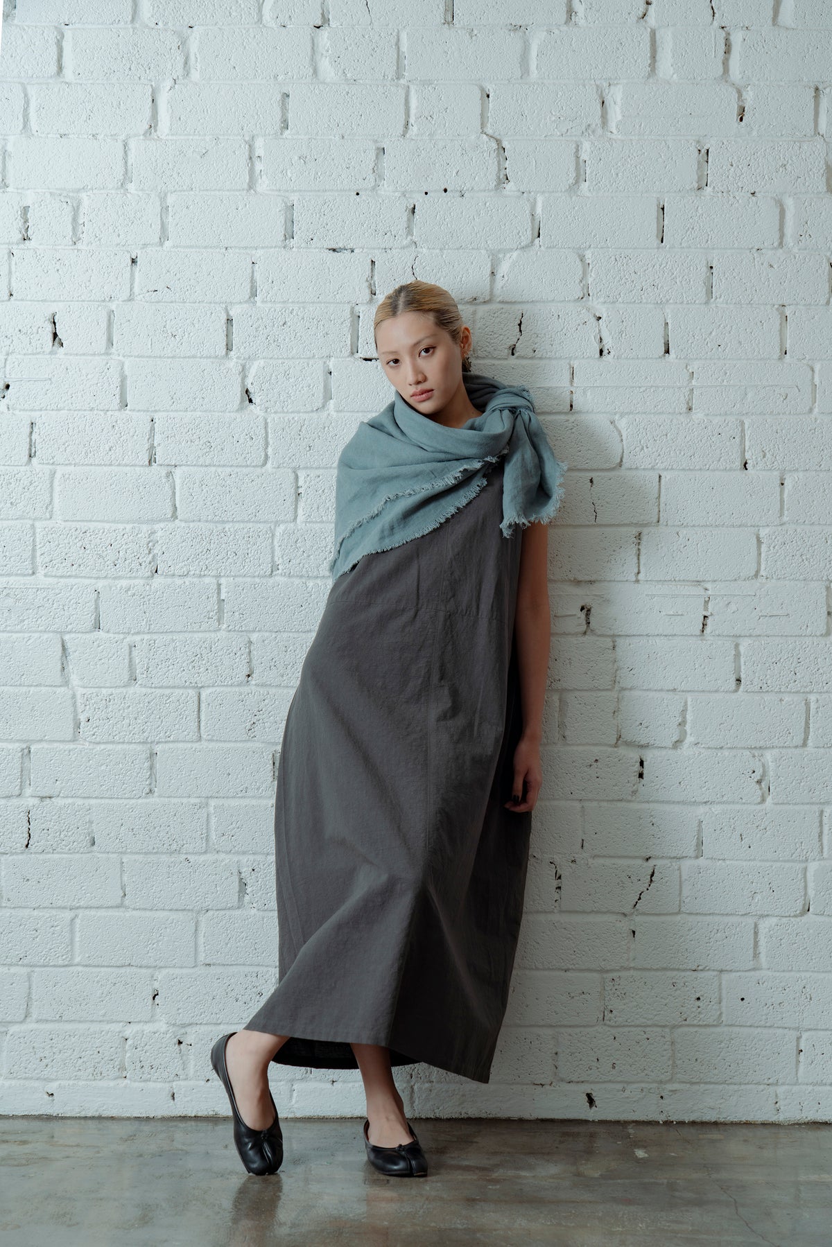 The Botanist Dress - Charcoal