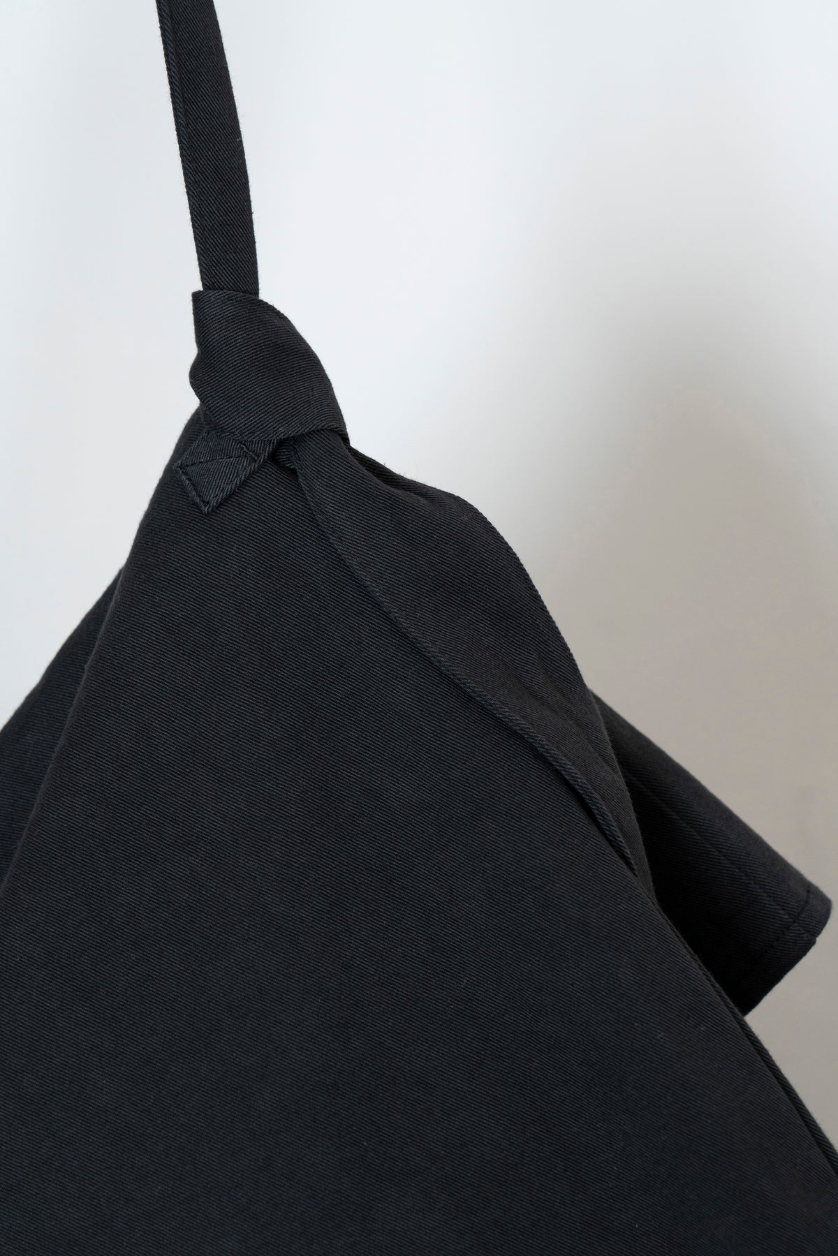 The Messenger Bag - Black
