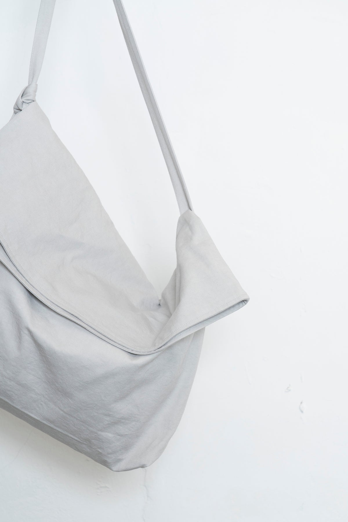 The Messenger Bag - Fog