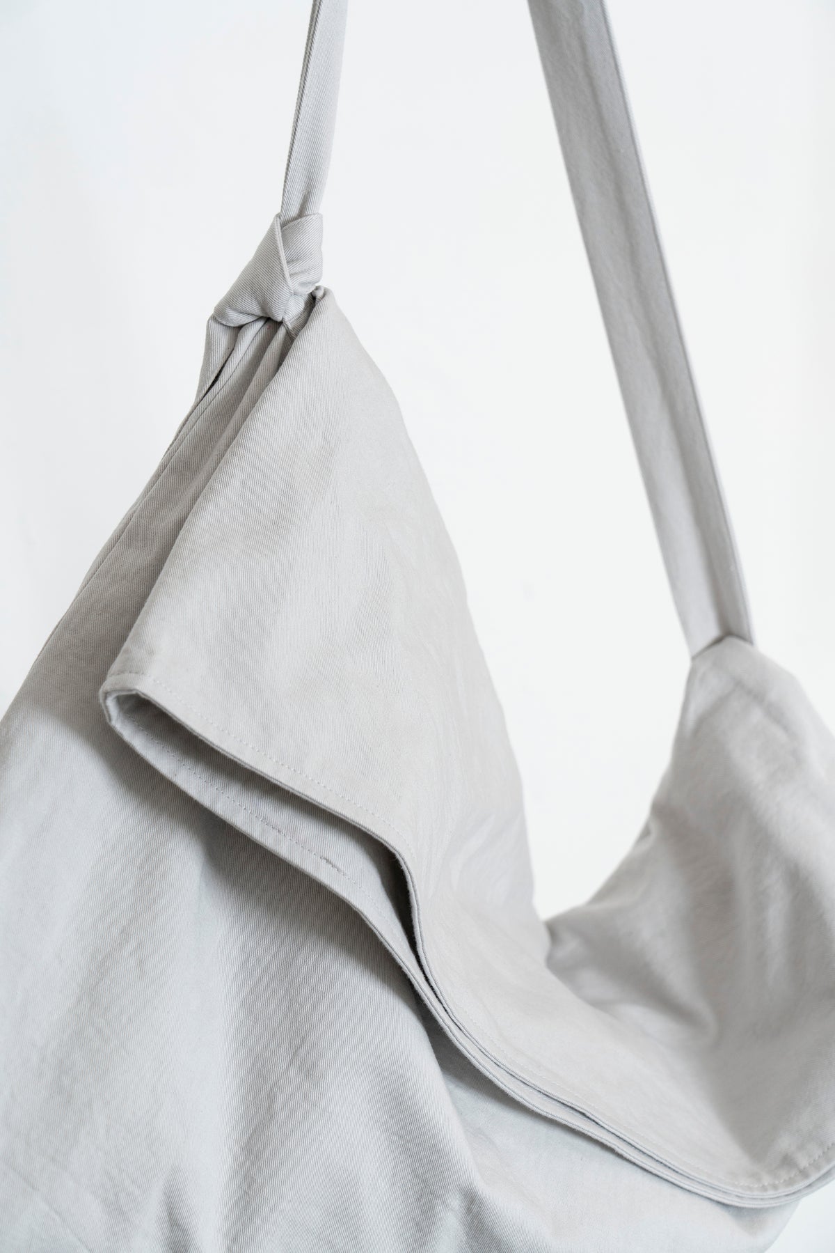 The Messenger Bag - Fog