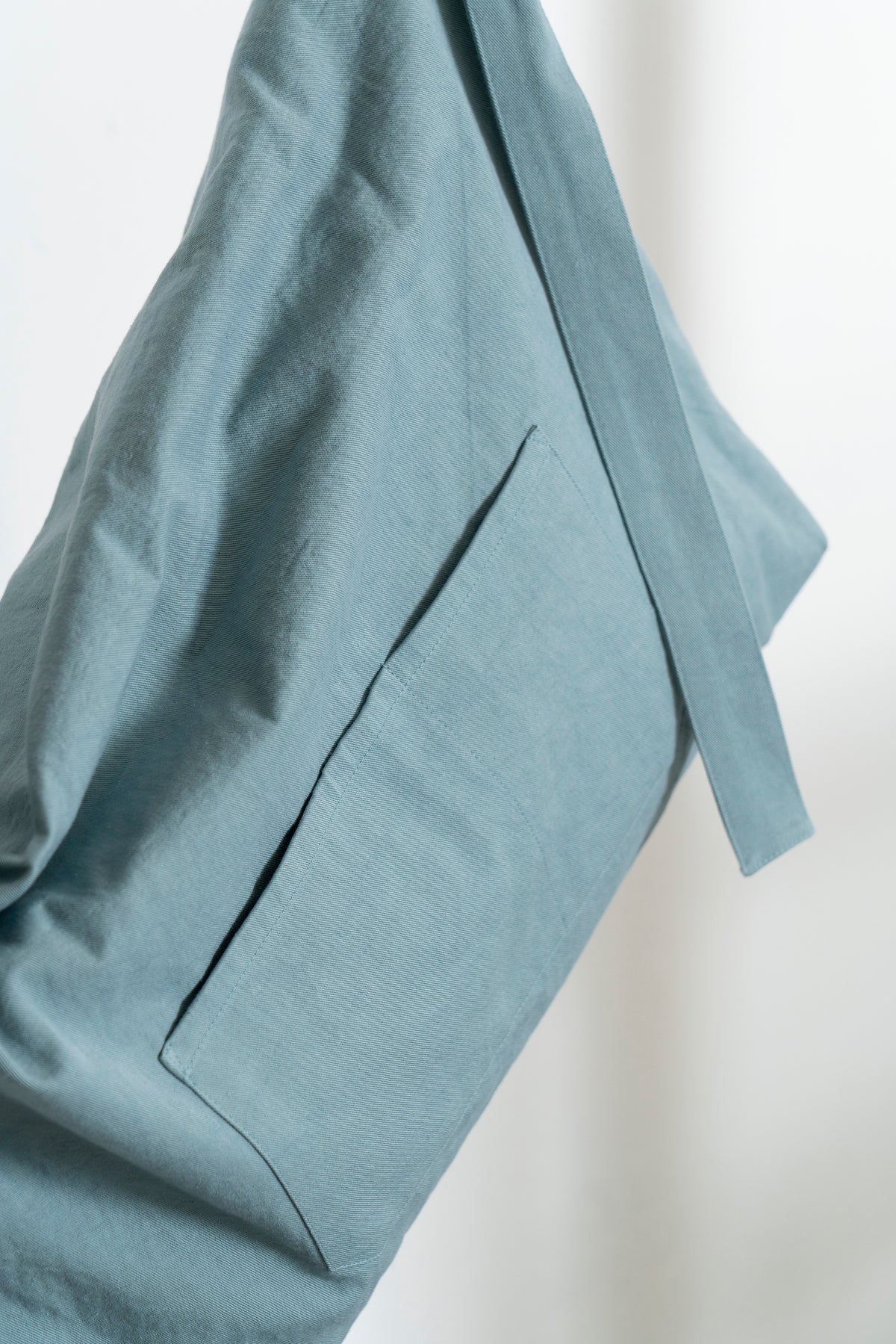 The Messenger Bag - Cloud Blue
