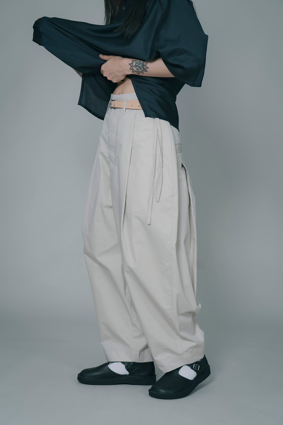 The Author Trousers - Khaki