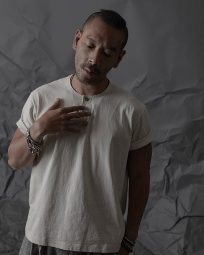 "the lifter" henley - cream