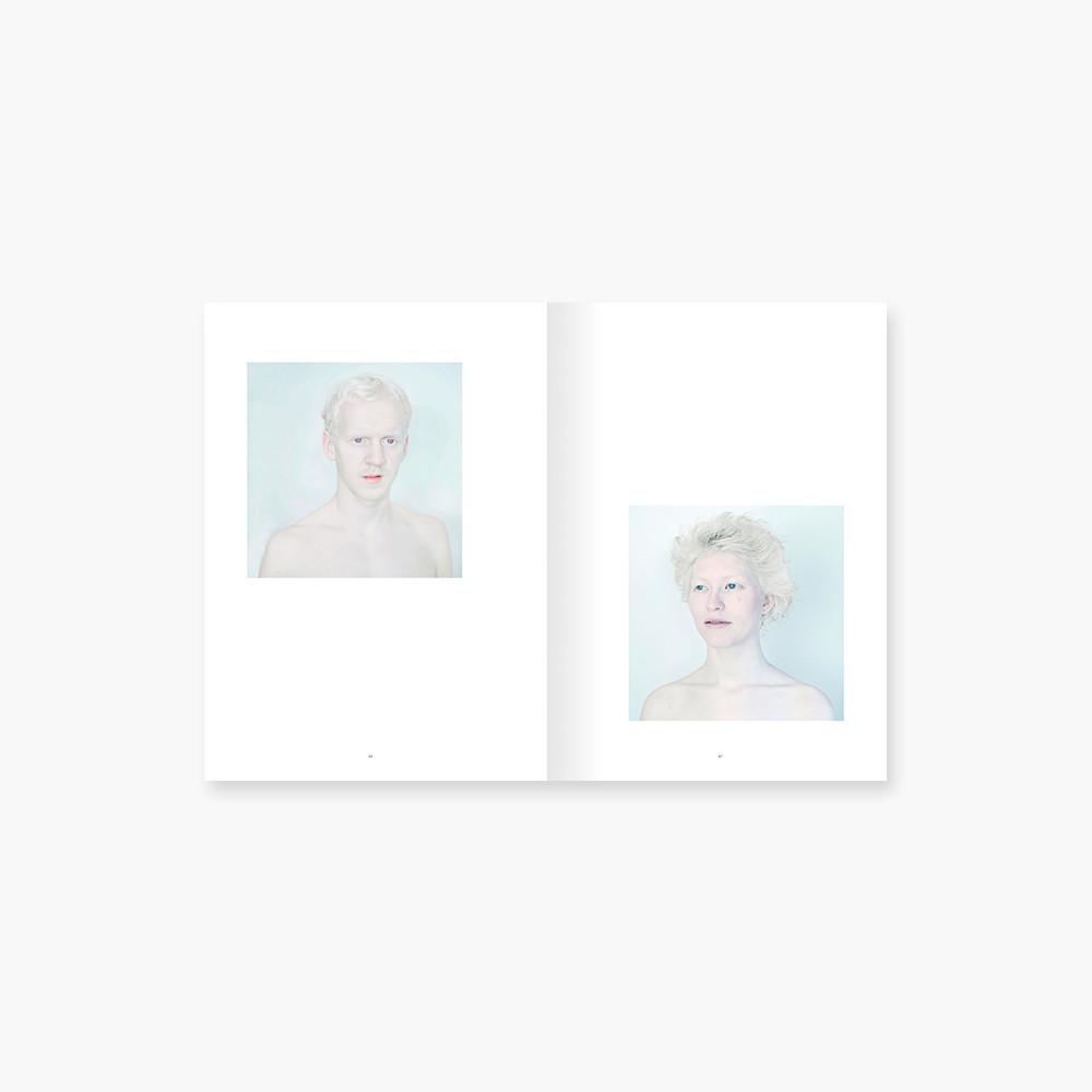 Obscura Magazine Vol 18 : Spring & Summer 2015